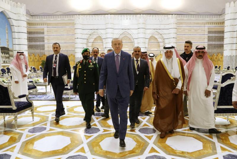 جولة أردوغان الخليجية…تطبيع العلاقات وتعزيز التعاون