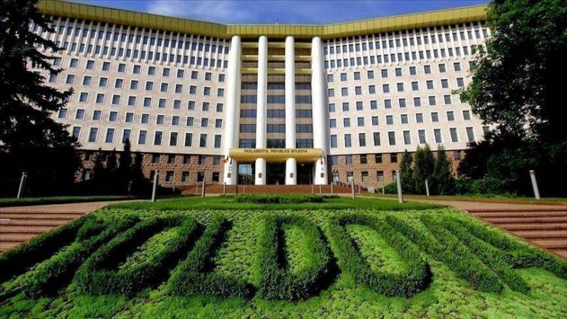 مولدوفا تعتزم خفض عدد العاملين في السفارة الروسية لديها