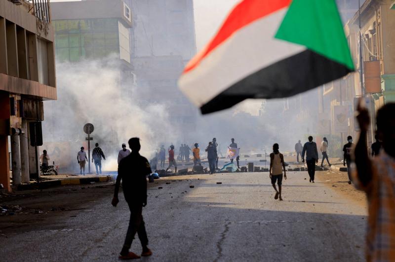 الجيش السوداني يقصف مواقع لقوات الدعم السريع