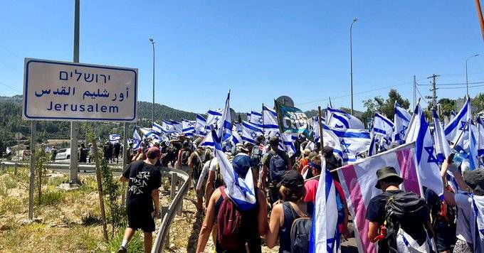 آلاف‭ ‬يتظاهرون في إسرائيل قبل التصويت على التعديلات القضائية