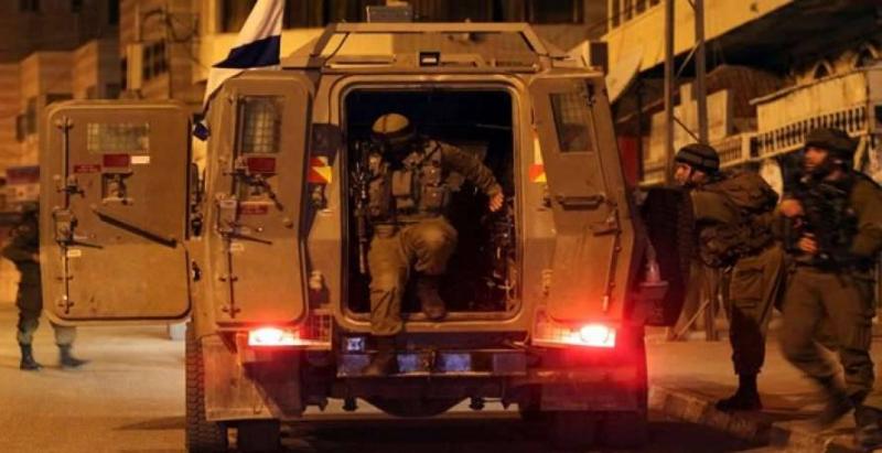 مقتل فلسطيني في نابلس.. وتفجير جرافة عسكرية إسرائيلية
