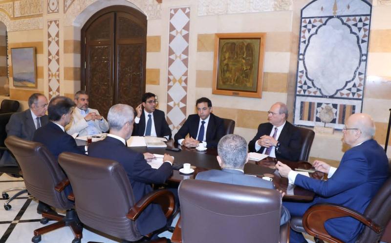 ترقب لما سيعلنه نائب حاكم المركزي الأول بعد أنباء عن نيته الإستقالة