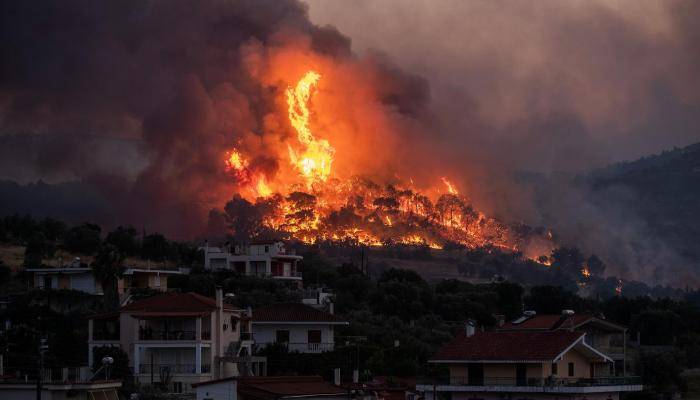 حرائق الغابات في اليونان تنحسر بعد اشتعالها لقرابة أسبوعين