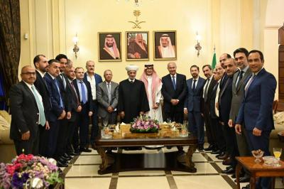 السفير السعودي يكرّم المفتي دريان في دارته
