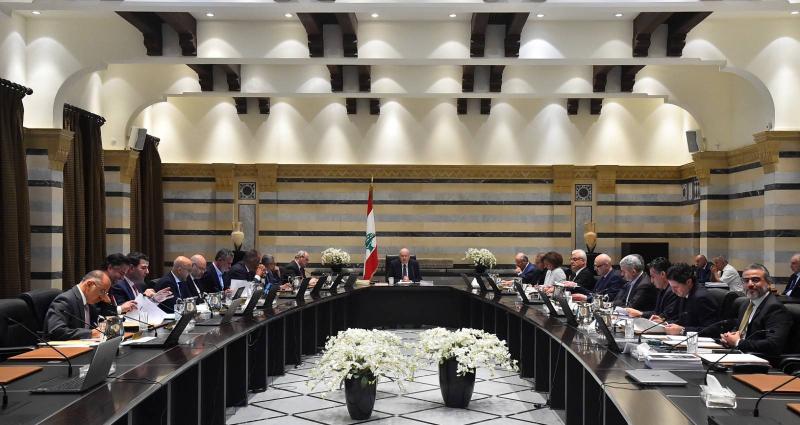 الحكومة اللبنانية تناقش الموازنة: هل يمر مشروع الاقتراض؟