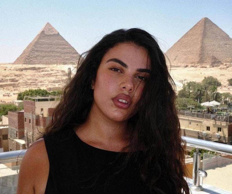 طرد عارضة أزياء إسرائيلية من فندق في مصر بعد اكتشاف جنسيتها