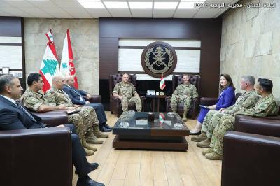 قائد الجيش يلتقي قائد القوات الجوية في القيادة الوسطى الأميركية