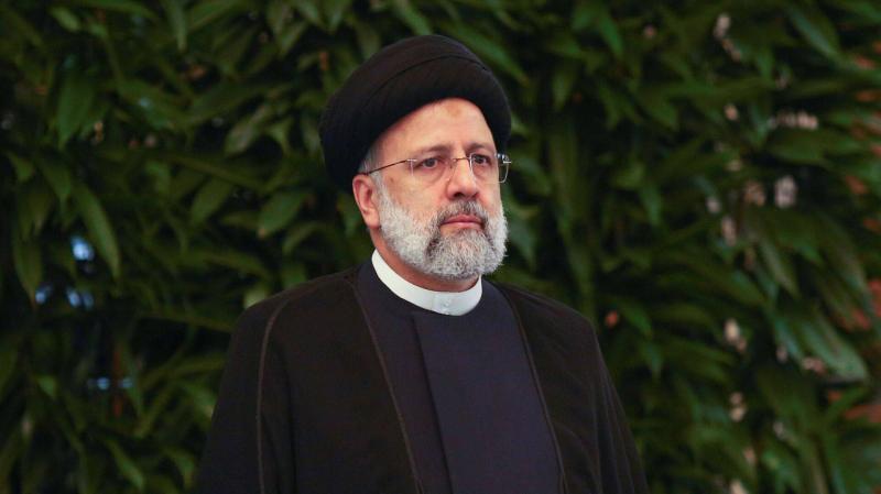 الرئيس الإيراني: سنقطع اليد التي تمتد 