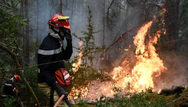 فرنسا.. حريق يدمر 5 كيلومترات مربعة في موقع تخييم