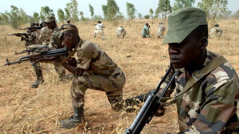 مقتل 17 جنديا في النيجر خلال هجوم قرب مالي