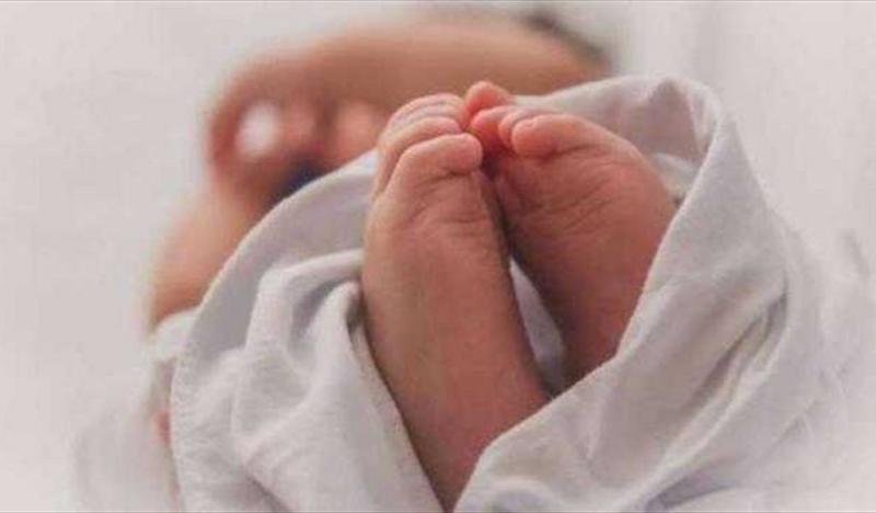 بعد رمي طفلتها في أحراج سبلين.. التعرّف الى الوالدة