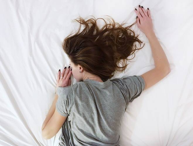 تدابير بسيطة لمواجهة اضطرابات النوم في زمن كورونا