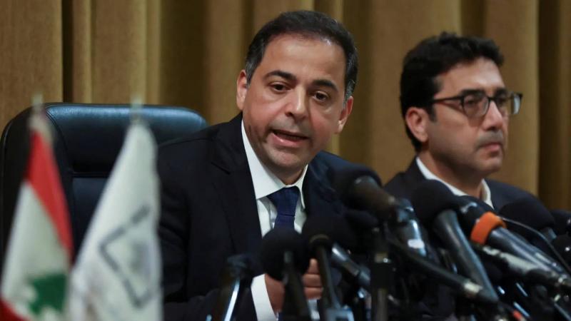 منصوري يتحدث الجمعة عن الوضع النقدي  والعلاقة بين المركزي والدولة