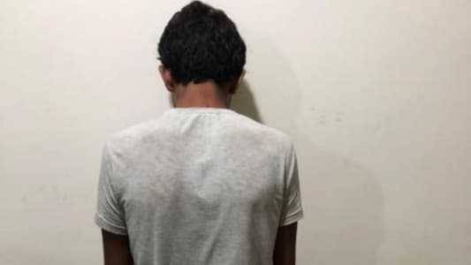 يسرق محتويات السيّارات.. وهذا ما يفعله بالأموال