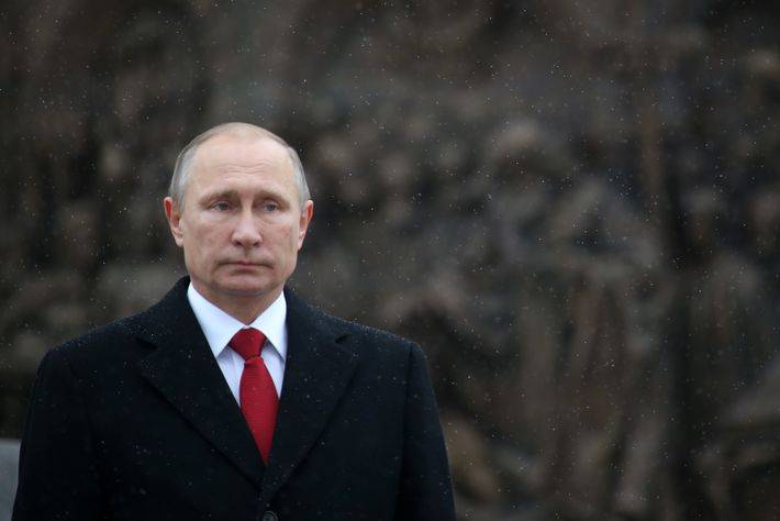 بوتين لن يحضر جنازة قائد 
