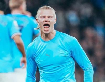 إرلينغ هالاند يفوز بجائزة أفضل لاعب في أوروبا