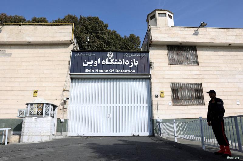 السويد تسأل عن مواطن معتقل في  إيران