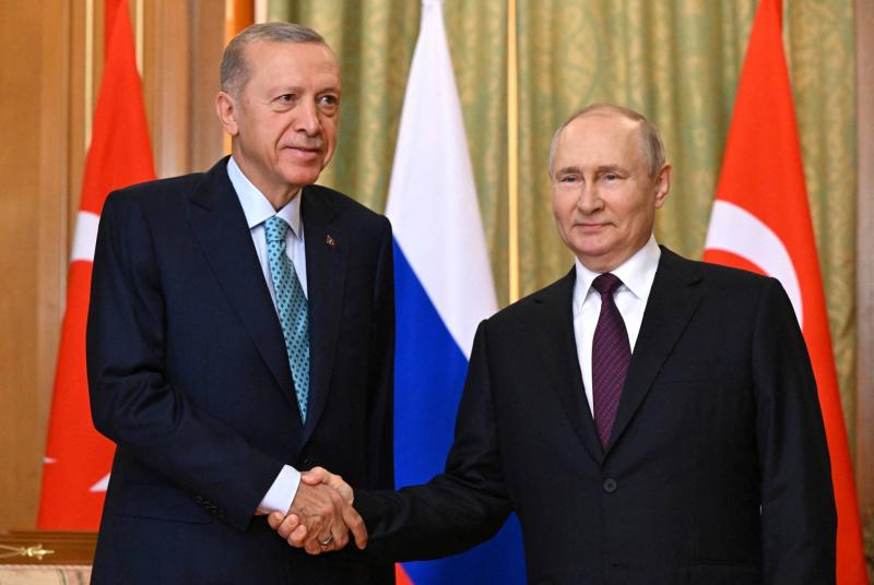 بوتين يؤكد موقف روسيا مجددا بشأن إتفاق الحبوب عقب اجتماع مع أردوغان