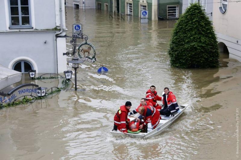 بالفيديو- بعد الحرائق.. فيضانات تغرق إسبانيا
