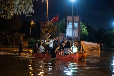 في تركيا.. مقتل خمسة أشخاص جرّاء الفيضانات