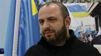 زيلينسكي يطالب وزير الدفاع الجديد بإعادة بناء الثقة