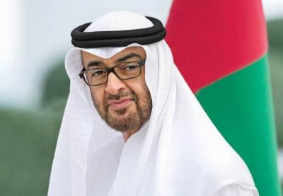 محمد بن زايد يحتفي بعودة رائد الفضاء سلطان النيادي إلى الأرض