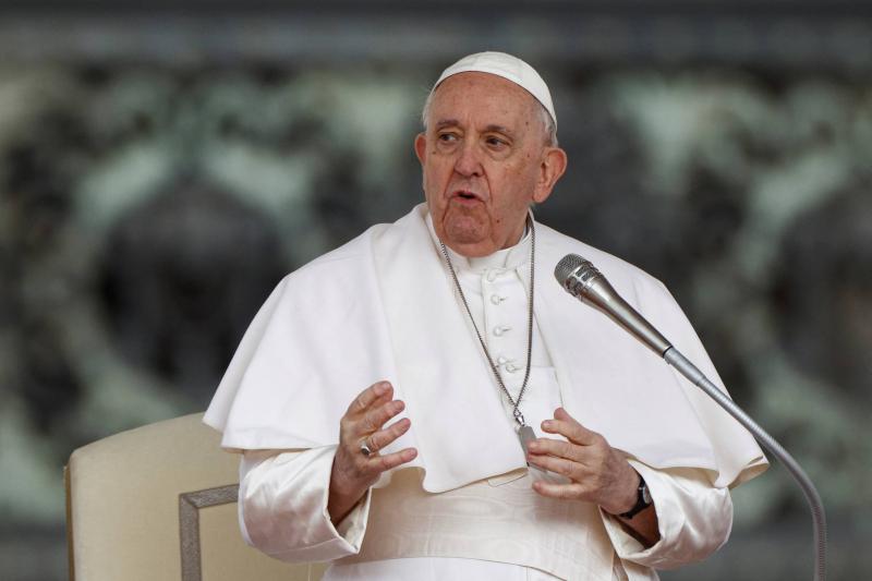البابا يحث على الحوار بين الأديان لمحاربة التطرف
