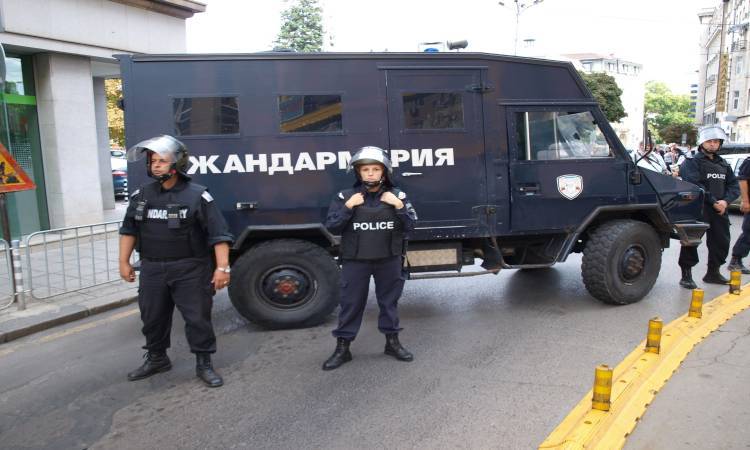 بلغاريا... ضبط شاحنة كانت تقلّ 80 مهاجرًا قرب صوفيا