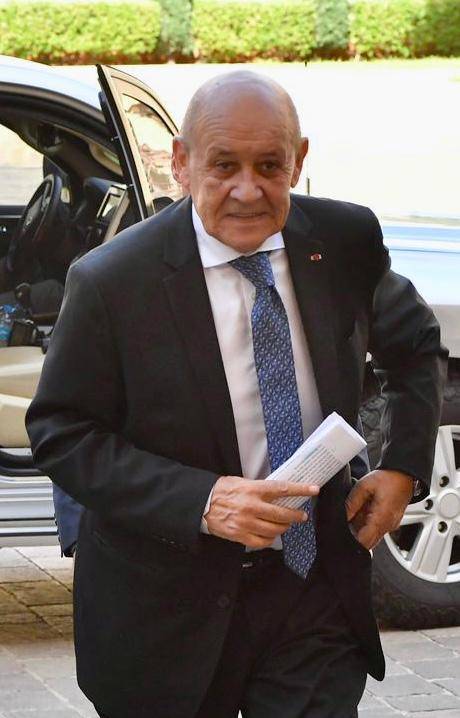 لودريان في بيروت عاقدا الآمال على مبادرة بري