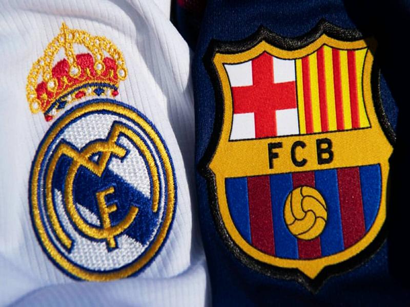 برشلونة يواجه ريال مدريد بقميص غريب