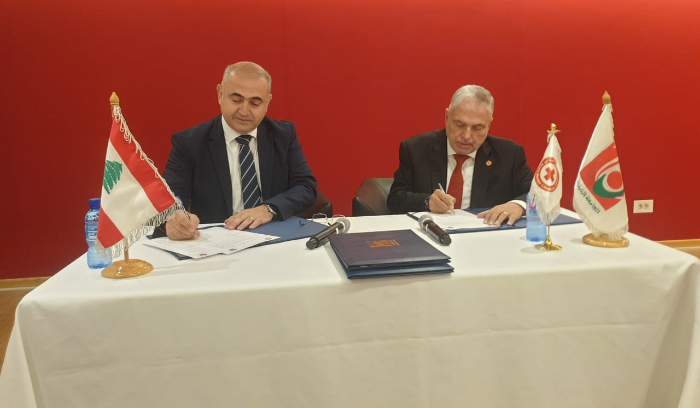 إتفاقية تعاون بين الجامعة اللبنانية والصليب الأحمر