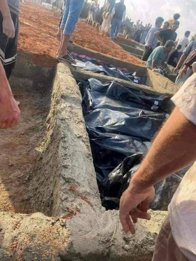 في درنة.. المقابر مطمورة بالطين والجنازات جماعية بالمئات