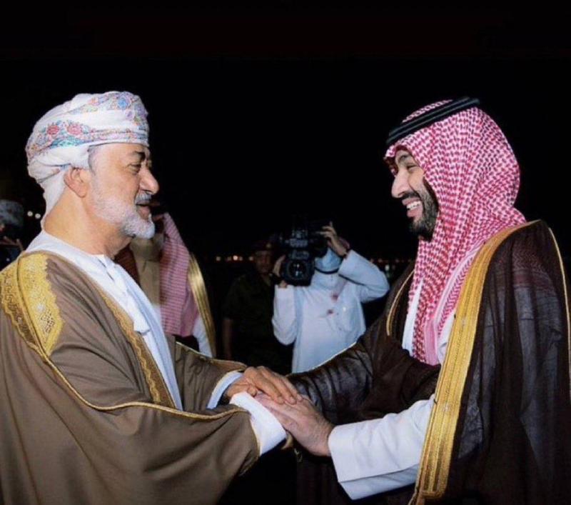 ولي عهد السعودية يصل الى سلطنة عمان في زيارة خاصة