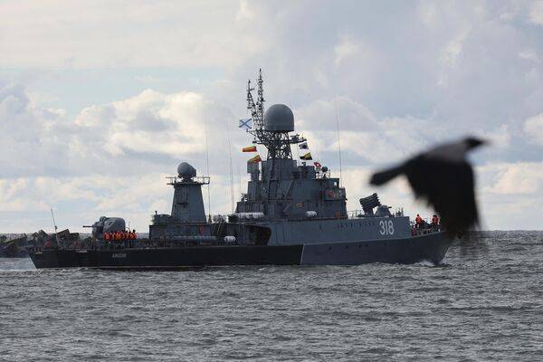 وزارة الدفاع: سفينة حربية روسية تجري تدريبات إطلاق نار في بحر البلطيق