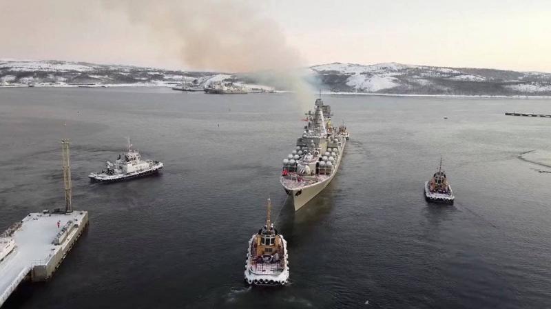 روسيا تجري مناورات بحرية في القطب الشمالي