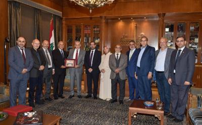 بري يستقبل وفد الهيئة العربية الدولية للإعمار في فلسطين