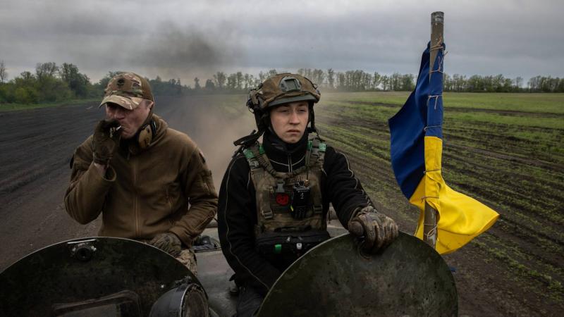 أوكرانيا تخترق الخطوط الروسية قرب مدينة باخموت