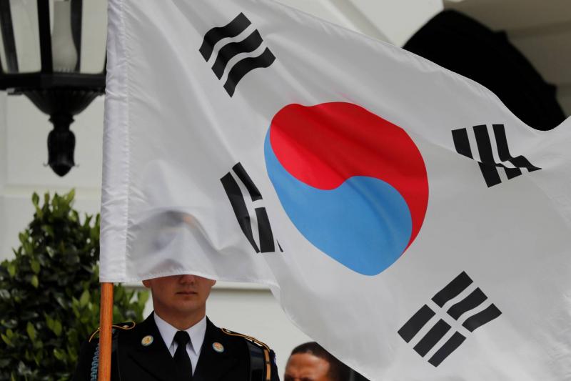 كوريا الجنوبية تحث روسيا على وقف تعاونها العسكري مع بيونغيانغ
