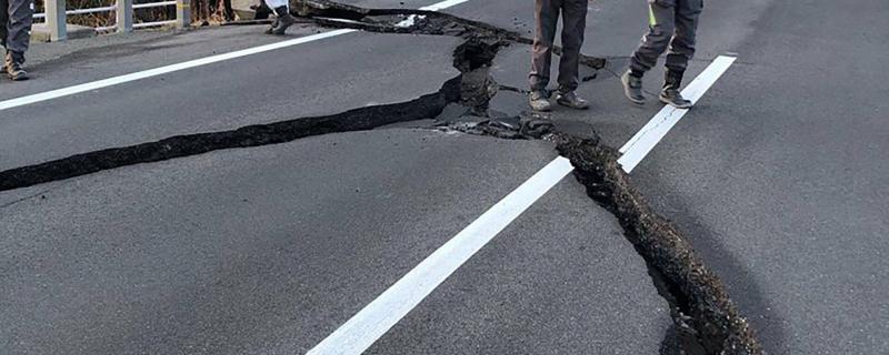 زلزالان قويان يضربان إندونيسيا والفلبين