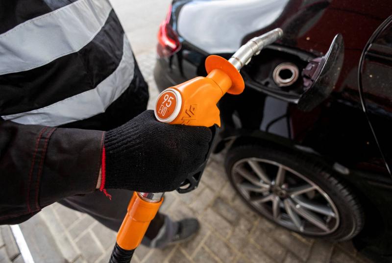 بوتين يأمر الحكومة بضمان استقرار أسعار الوقود بالتجزئة