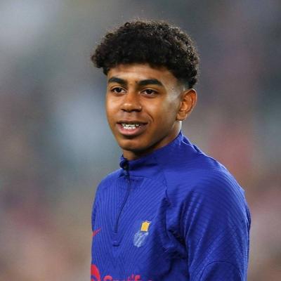 فيديو من برشلونة يثير الجدل حول لامين يامال