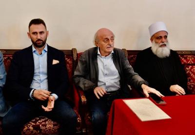جنبلاط يؤكد على الحراك السلمي في السويداء