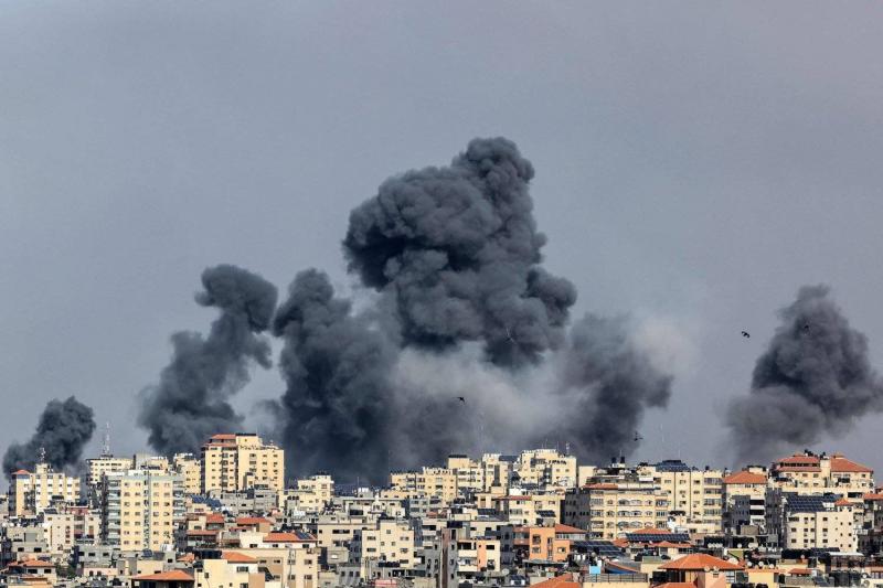 تصاعد حدة القصف المتبادل بين غزة واسرائيل.. ومقتل قائد لواء ناحال
