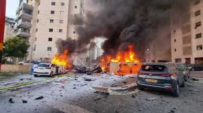 الإسرائيليون في صدمة بعد مداهمة مسلحين لمنازلهم واعتقال أسرى