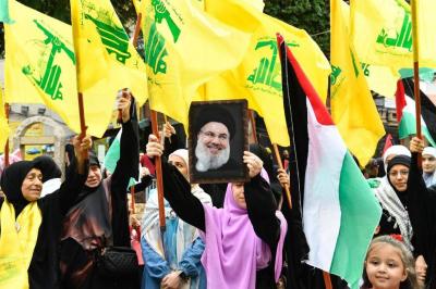 وقفة تضامنية لـ"حزب الله" مع فلسطين: سلاحنا وصواريخنا معكم