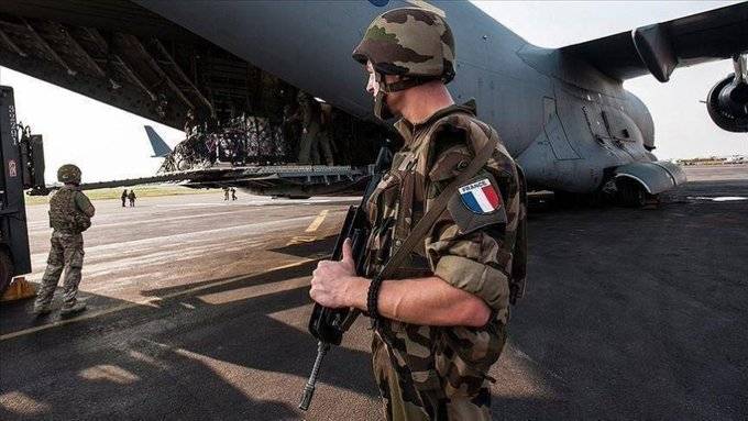 فرنسا تبدأ سحب قواتها من النيجر بعد أيام