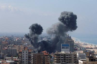 مقتل 4 مسعفين فلسطينيين في غزة.. و