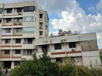 انهيار مبنى في المنصورية.. والنائب الحاج لـ