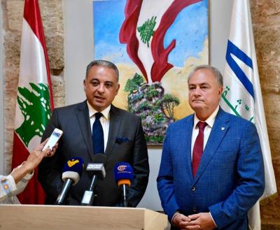 المرتضى عرض مع السفير الروسي الأوضاع