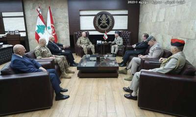 تطورات الجنوب بين العماد عون ووفد عسكري بريطاني